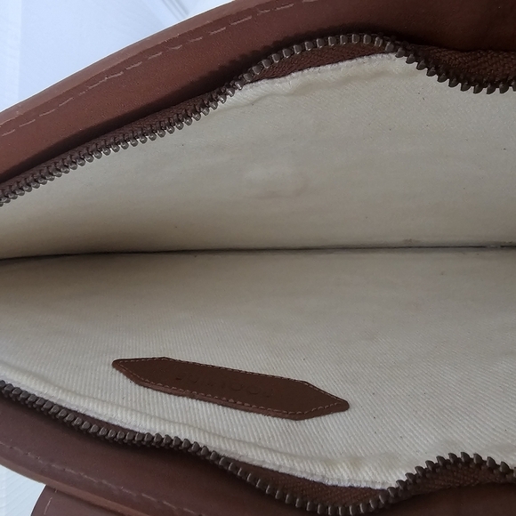 Poolside L'Enveloppe Clutch - Picture 4 of 5